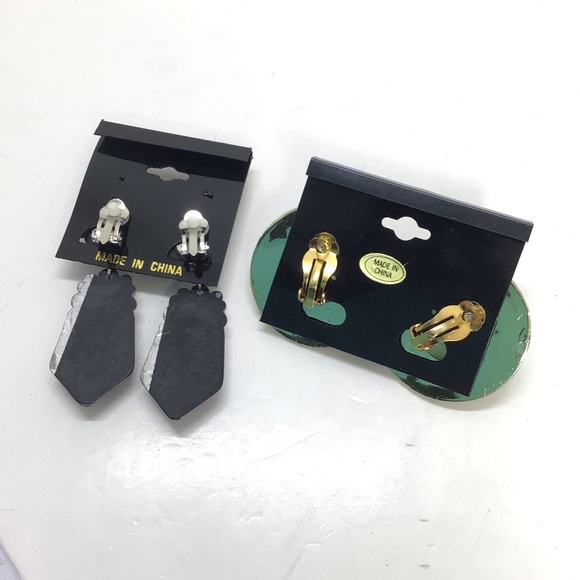 (2) Pairs Chunky Dangle Clip-on Earrings Lot 3 - Picture 4 of 6